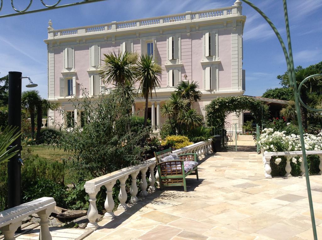 Chateau La Roque Margaux Hotel Servian Eksteriør billede